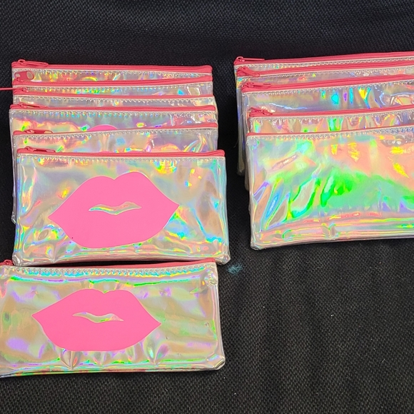 Metallic Makeup Purses - Picture 7 of 8